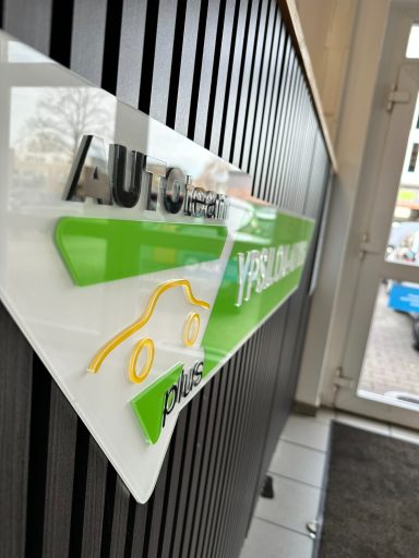 3D-Buchstaben und Beschilderung aus Acryl